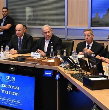 İsrail Hayom Gazetesi: Savaş Kabinesi Toplanıyor 3 israil-hayom-gazetesi-savas-kabinesi-toplaniyor-MSB5HwgC.jpg