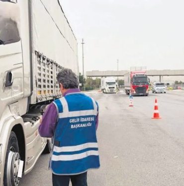 Maliye Bakanlığı'ndan Sıkı Yol Denetimleri: 4 Günde 29 Milyon TL Ceza 3 Maliye Yol Denetimleri