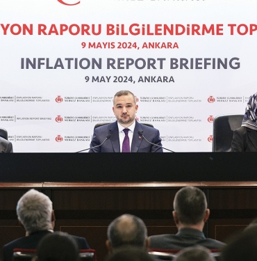 Merkez Bankası Başkanı: Mevduat Faizlerindeki Artış Türk Lirası Talebini Artırıyor 4 merkez-bankasi-baskani-mevduat-faizlerindeki-artis-turk-lirasi-talebini-artiriyor-vcrhd7HW.jpg