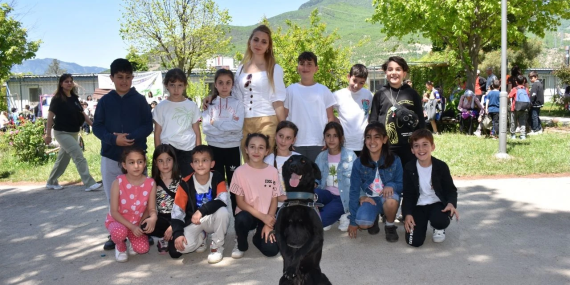 Minik Yazarlardan Hikayeler Şenliği Artvin’de Gerçekleştirildi