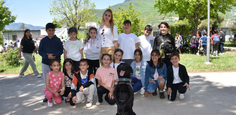 Minik Yazarlardan Hikayeler Şenliği Artvin'de Gerçekleştirildi 1 minik-yazarlardan-hikayeler-senligi-artvinde-gerceklestirildi-BVYXs5tW.png