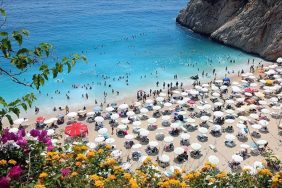 Nisan Ayında Tatil Rezervasyonlarında Büyük Artış: Oda Fiyatları %89 Yükseldi
