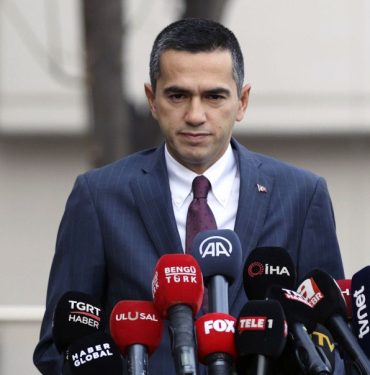TİSK'ten 1 Mayıs Mesajı: "Güç Dayanışma ve Beraberlikten Gelir" 5 Özgür Burak Akkol, TİSK