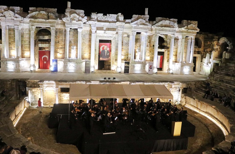 Pamukkale Konseri ve Hollanda Büyükelçisinin Konuşması 1 Hollanda Büyükelçisinin Konuşması