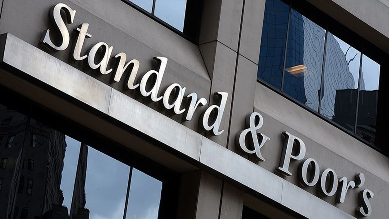S&P Global: Türk Bankalarında Dengelenme Bekleniyor 2 sp-global-turk-bankalarinda-dengelenme-bekleniyor-pvGSgfbZ.jpg