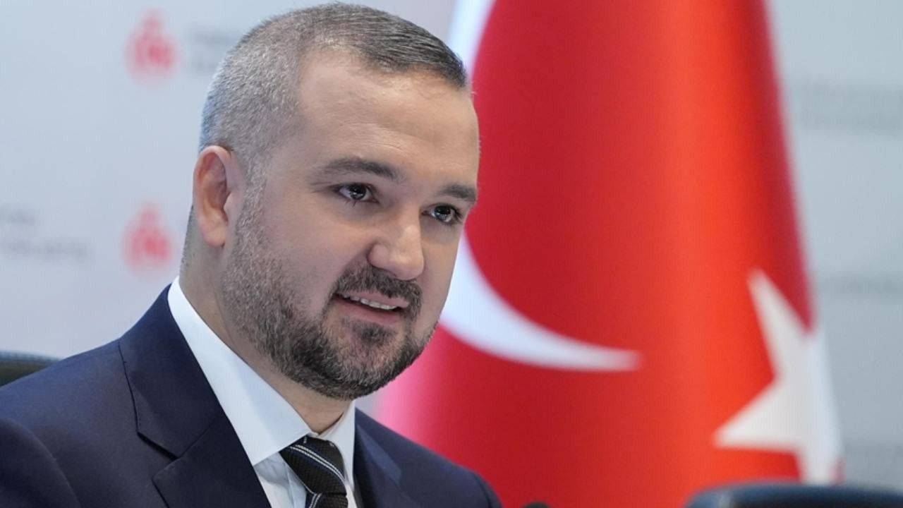 TCMB Başkanı Fatih Karahan'dan Enflasyon Raporu Değerlendirmesi 2 tcmb-baskani-fatih-karahandan-enflasyon-raporu-degerlendirmesi-sYLd5J5g.jpg