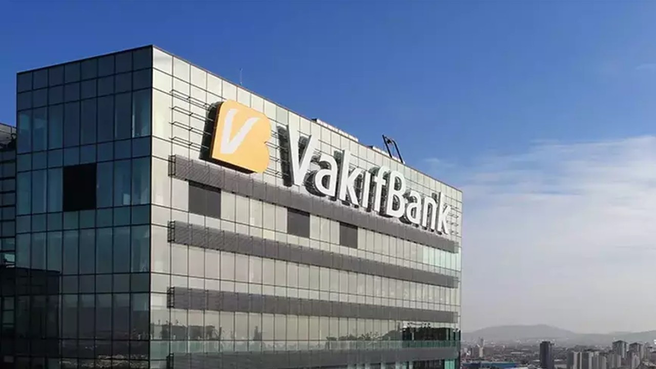 VakıfBank'ın 2024 Yılı İlk Çeyrek Finansal Sonuçları ve Uluslararası İşlemleri 2 vakifbankin-2024-yili-ilk-ceyrek-finansal-sonuclari-ve-uluslararasi-islemleri-IUxqv84Y.jpg