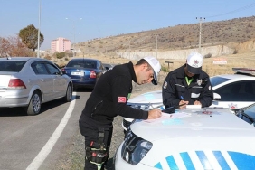 Alkollü Sürücüye Drift Cezası: 38 Bin 672 Lira 3 alkollu-surucuye-drift-cezasi-38-bin-672-lira-ZNCOYWO1.jpg