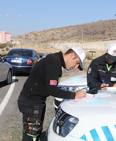 Alkollü Sürücüye Drift Cezası: 38 Bin 672 Lira 10 alkollu-surucuye-drift-cezasi-38-bin-672-lira-ZNCOYWO1.jpg