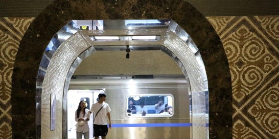 Almatı Metrosu: Kazakistan’ın Milli Motiflerle Bezeli Metro Hattı