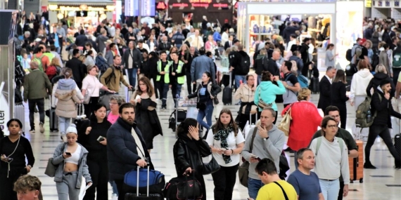 Antalya Turizminde Rekor Artış: İlk 5 Ayda 3.9 Milyon Ziyaretçi