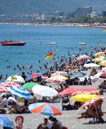 Antalya'da Kurban Bayramı Tatilinde Turist Rekoru: 5 Milyon Ziyaretçi 8 antalyada-kurban-bayrami-tatilinde-turist-rekoru-5-milyon-ziyaretci-U7REEzw2.jpg