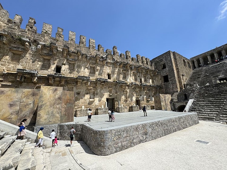 Aspendos Antik Kenti: Tarih, Kazı Çalışmaları ve Buluntuları 1 Aspendos Antik Kenti Hakkında Bilgiler