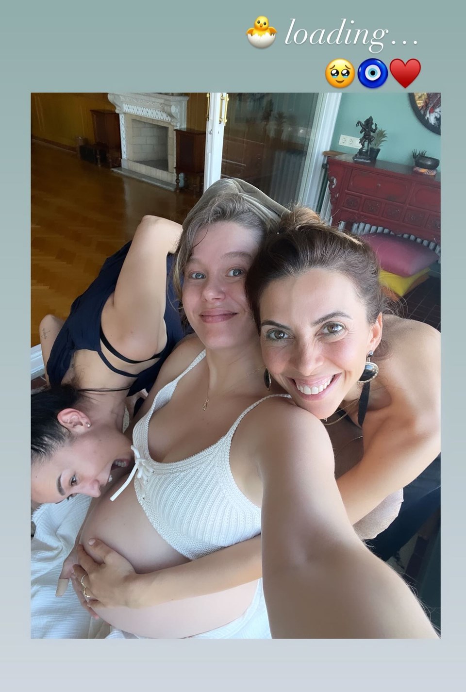 Burcu Biricik, Hamilelik Heyecanını Paylaştı: Kızına Luna Adını Verecek 1 Burcu Biricik, Hamilelik Heyecanını Paylaştı: Kızına Luna Adını Verecek