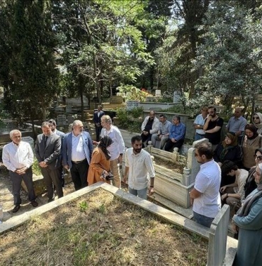 Cahit Zarifoğlu'nun Vefatı 37. Yılında Anıldı 2 cahit-zarifoglunun-vefati-37-yilinda-anildi-iG1JOKUP.jpg