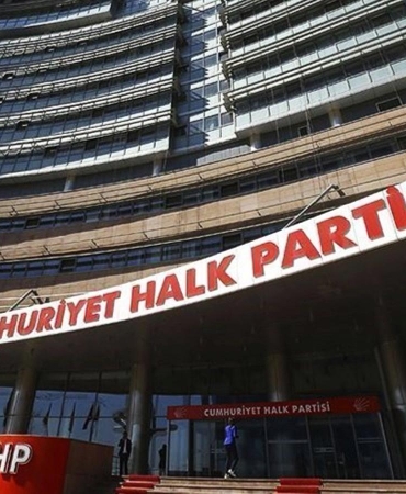 CHP, Yurt Dışı Seçmen Oylarına Yönelik Örgütlenme Seferberliği Başlatıyor 5 chp-yurt-disi-secmen-oylarina-yonelik-orgutlenme-seferberligi-baslatiyor-IKP2jvng.jpg