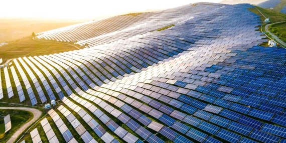 Çin’de Dev Güneş Enerji Santrali Açıldı