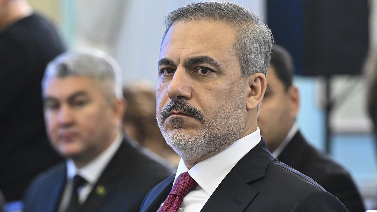 Dışişleri Bakanı Hakan Fidan, Ukrayna Barış Zirvesi'nde Kritik Mesajlar Verdi 2 disisleri-bakani-hakan-fidan-ukrayna-baris-zirvesinde-kritik-mesajlar-verdi-CmLLiQsw.jpg