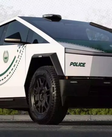 Dubai Polisinin Göz Alıcı Tesla Cybertruck'ı 10 dubai-polisinin-goz-alici-tesla-cybertrucki-UzBwtDI1.jpg