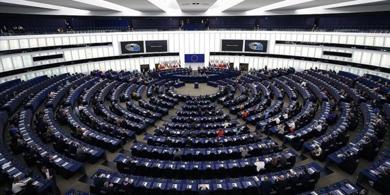 Hollanda’nın sağ koalisyonu Avrupa Parlamentosundaki liberallerin gündeminde