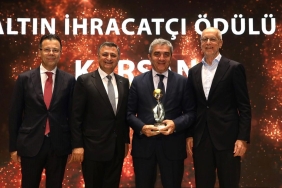 karsan-ihracatin-sampiyonu-oldu-altin-plaketle-taclandirildi-bfgnVXtx.jpg