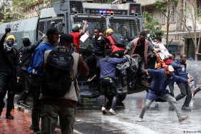 Kenya’da Tarihi Protestolar: Vergi Artışına Karşı Şiddetli Gösteriler 7 kenyada-tarihi-protestolar-vergi-artisina-karsi-siddetli-gosteriler-BzabHbIY.jpg