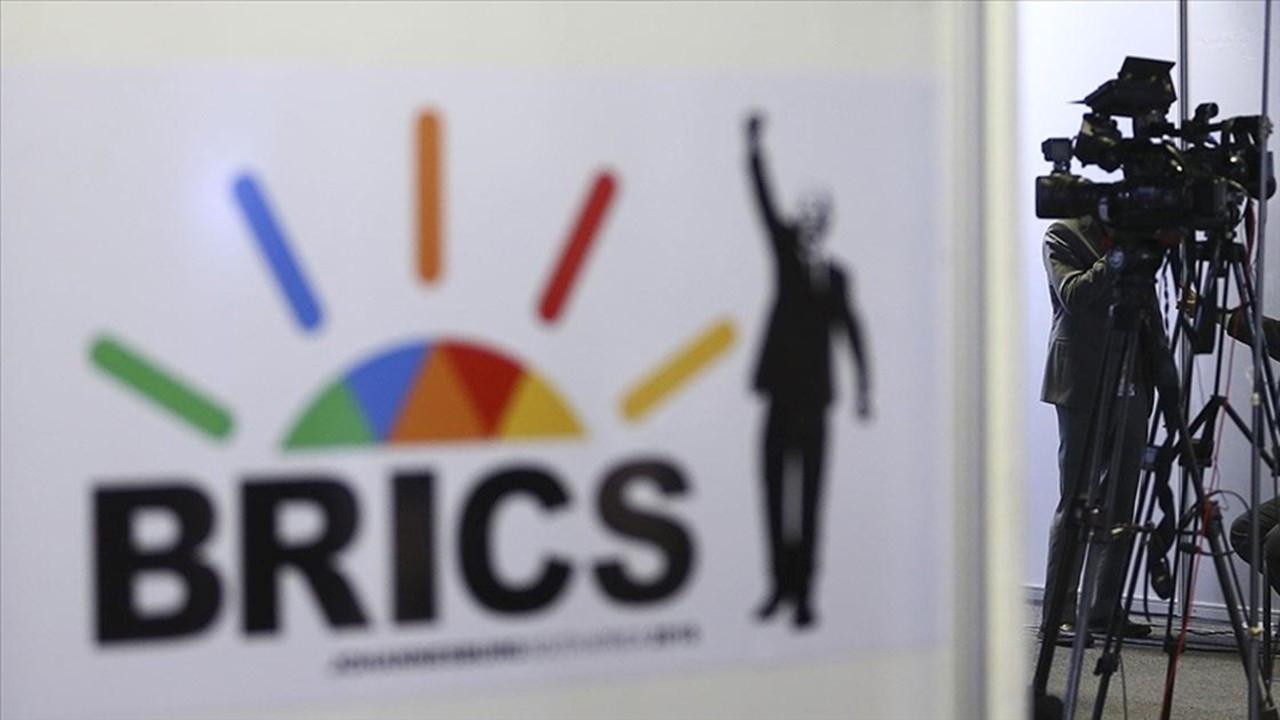 Kremlin Sözcüsü Peskov: Türkiye'nin BRICS'e Yönelik İlgisini Memnuniyetle Karşılıyoruz 2 kremlin-sozcusu-peskov-turkiyenin-bricse-yonelik-ilgisini-memnuniyetle-karsiliyoruz-V8rb1bXf.jpg
