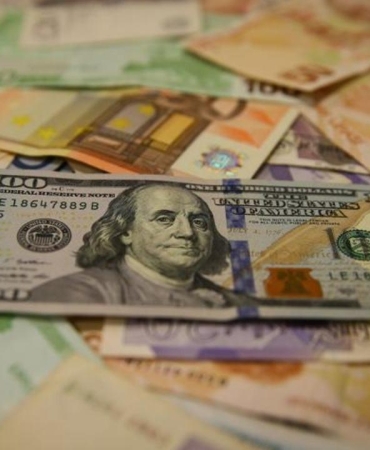 Küresel Piyasalarda Güncel Durum: Dolar ve Euro Kurları 3 kuresel-piyasalarda-guncel-durum-dolar-ve-euro-kurlari-WVEee8YX.jpg