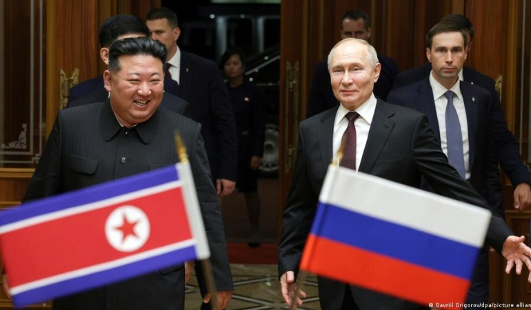 Putin, 24 Yıl Sonra Kuzey Kore'yi Ziyaret Etti: Stratejik Ortaklık Anlaşması İmzalandı 1 putin-24-yil-sonra-kuzey-koreyi-ziyaret-etti-stratejik-ortaklik-anlasmasi-imzalandi-peYeFtd9.jpg
