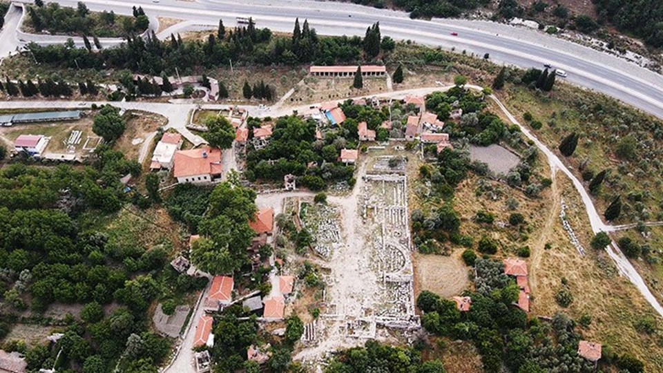 Stratonikeia Antik Kenti'nde Restorasyon Çalışmaları 2 Önemli Ziyaretçiler ve Tarihi İzler
