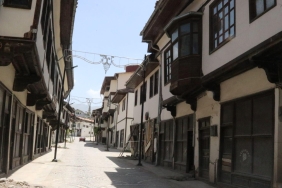 Tarihi Evlerin Yeniden İnşası ve Turizm Potansiyeli 8 tarihi-evlerin-yeniden-insasi-ve-turizm-potansiyeli-UhpM55IF.jpg