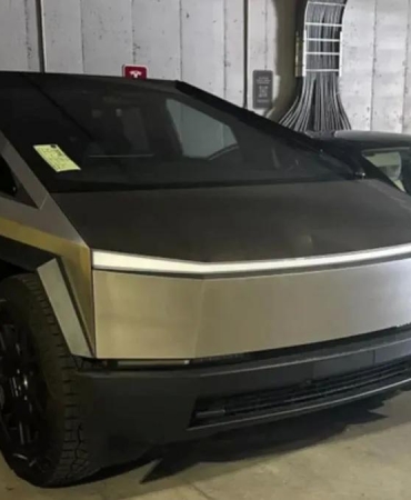 Tesla Cybertruck ve Dar Park Yeri Sorunu 3 tesla-cybertruck-ve-dar-park-yeri-sorunu-k2UrHCEO.jpg