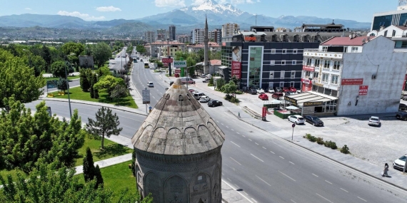 Türk Kümbetleri: Anadolu’nun Eşsiz Mirası