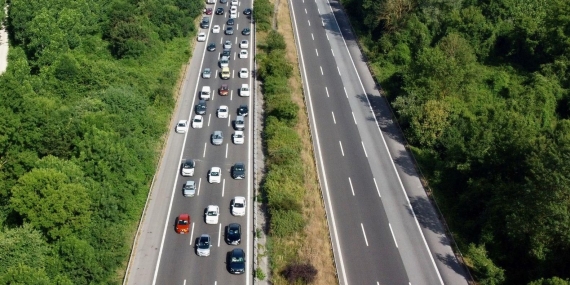Türkiye’de Araçların Yaş Dağılımı ve Park Analizi
