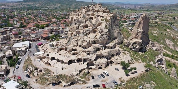 Uçhisar Kalesi: Kapadokya’nın Gözdesi