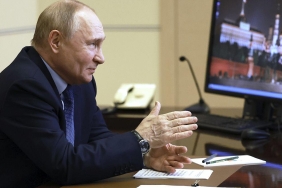 Vladimir Putin, Orta Menzilli Füzelerin Üretimine Yeniden Başlamayı Önerdi 2 vladimir-putin-orta-menzilli-fuzelerin-uretimine-yeniden-baslamayi-onerdi-vffHefEs.jpg