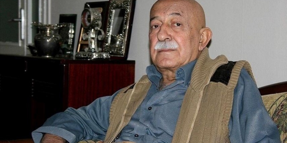Adil Erdem Bayazıt: Hayatı ve Edebiyatı