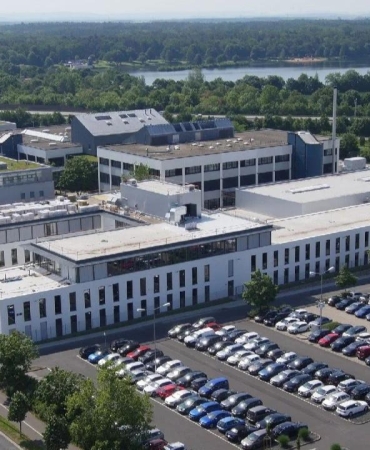 ZF, Almanya'da 14.000 Kişiyi İşten Çıkarmayı Planlıyor 8 almanyanin-en-buyuk-otomobil-ureticisi-iflasin-esiginde-VKNh4vRA.jpg