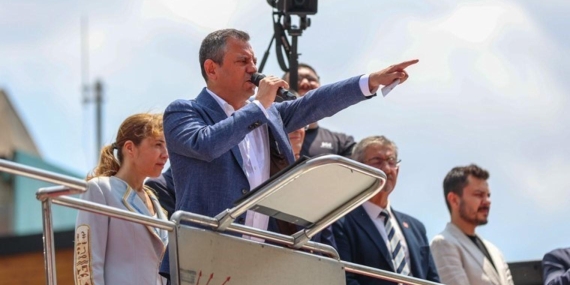 CHP Genel Başkanı Özgür Özel, Mustafakemalpaşa’da Vatandaşlara Seslendi