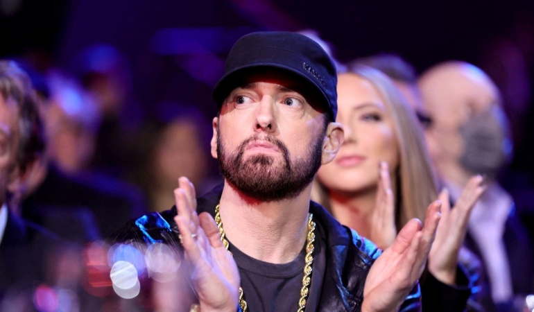 Eminem'in Yeni Albümü 'The Death of Slim Shady' ile Müzik Listelerinde Zirveye Yerleşti 6 eminemin-yeni-albumu-the-death-of-slim-shady-ile-muzik-listelerinde-zirveye-yerlesti-QNh96C7x.jpg