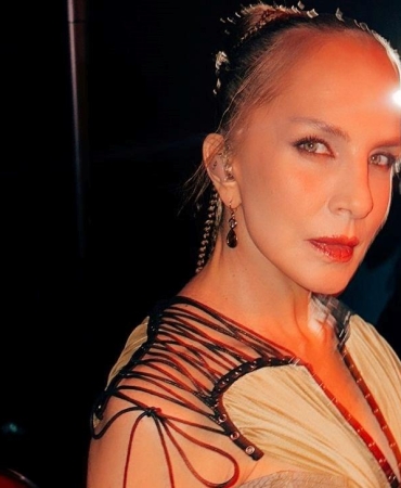 Eurovision'un Unutulmaz Anı: Sertab Erener Sahneye Geri Döndü! 10 eurovisionun-unutulmaz-ani-sertab-erener-sahneye-geri-dondu-uXxw8YhZ.jpg
