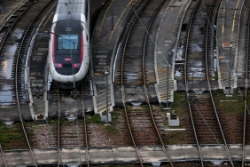 Fransa'da Olimpiyat Açılışında Sabotaj: Tren Seferleri Pazartesi Normale Dönecek 1 fransada-olimpiyat-acilisinda-sabotaj-tren-seferleri-pazartesi-normale-donecek-cfF95yBU.jpg