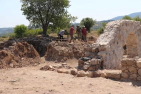 Hadrianopolis Antik Kentindeki Kazı ve Restorasyon Çalışmaları 8 hadrianopolis-antik-kentindeki-kazi-ve-restorasyon-calismalari-zvGrw8OQ.jpg