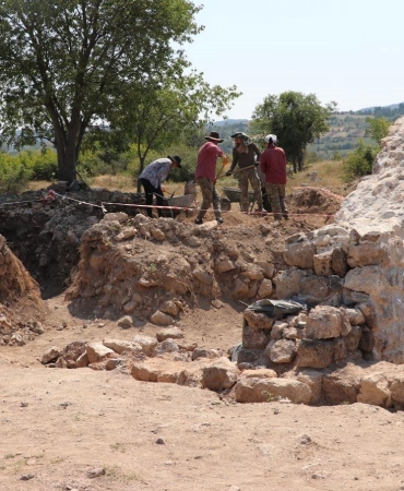 Hadrianopolis Antik Kentindeki Kazı ve Restorasyon Çalışmaları 9 hadrianopolis-antik-kentindeki-kazi-ve-restorasyon-calismalari-zvGrw8OQ.jpg