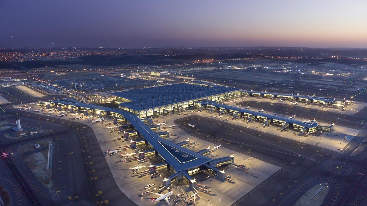 iga-istanbul-havalimaninin-mali-isler-departmaninin-yeni-baskani-mehmet-yasir-koca-8HdW5wZG.jpg