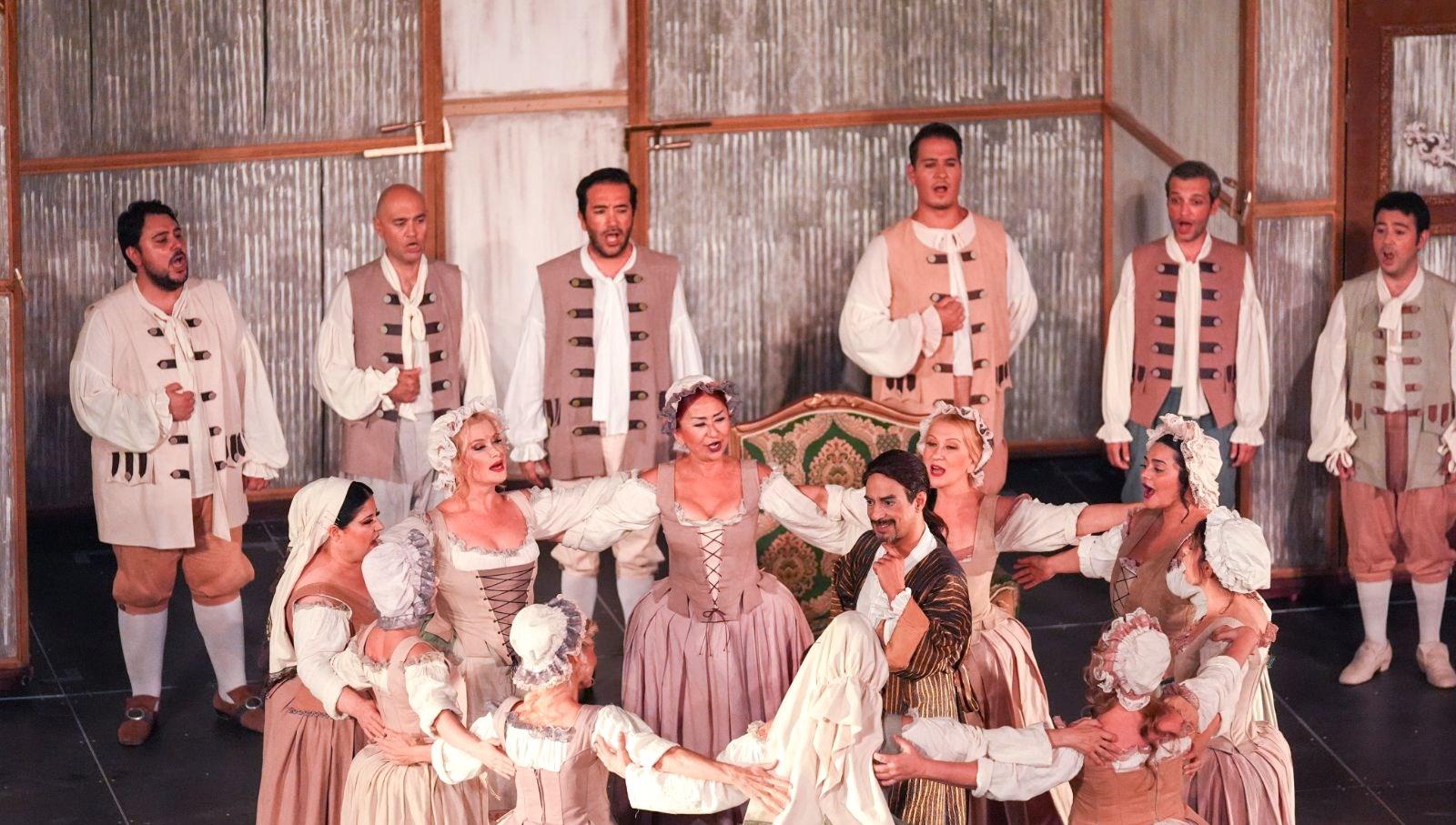 İzmir Devlet Opera ve Balesi'nden Tarihi An: Mozart'ın Figaro'nun Düğünü Efes'te Sahnelendi 2 izmir-devlet-opera-ve-balesinden-tarihi-an-mozartin-figaronun-dugunu-efeste-sahnelendi-xMWZUM1C.jpg