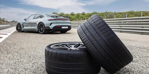 Pirelli’nin Porsche 911 İçin Geliştirdiği Yeni Lastikler: P Zero Trofeo RS ve P Zero Corsa
