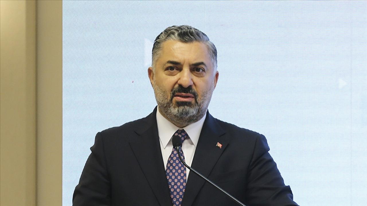 RTÜK Başkanı Ebubekir Şahin'den Müzik Kanallarına Uyarı: Milli ve Manevi Değerlere Uyum Şart 2 rtuk-baskani-ebubekir-sahinden-muzik-kanallarina-uyari-milli-ve-manevi-degerlere-uyum-sart-G5zsysIP.jpg