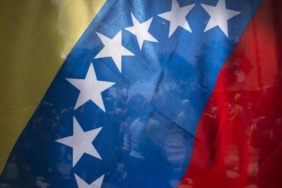 Venezuela'da Devlet Başkanlığı Seçimi: Maduro ile Gonzalez Yarışıyor 14 venezuelada-devlet-baskanligi-secimi-maduro-ile-gonzalez-yarisiyor-ThSAw6Kj.jpg