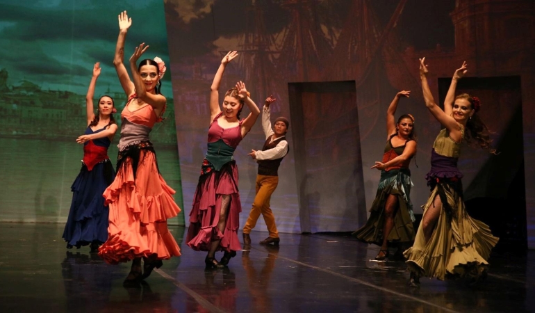 21. Uluslararası Bodrum Bale Festivali'nde 'Carmen' Balesi Sahneye Konuldu 1 21-uluslararasi-bodrum-bale-festivalinde-carmen-balesi-sahneye-konuldu-lOET3jf7.jpg